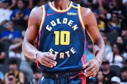 米兰体育app下载-勇士队核心球员在比赛中独揽高得分