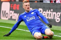 米兰体育新闻-包含莱斯特城客场取胜克莱斯特城，保住联赛领先地位的词条