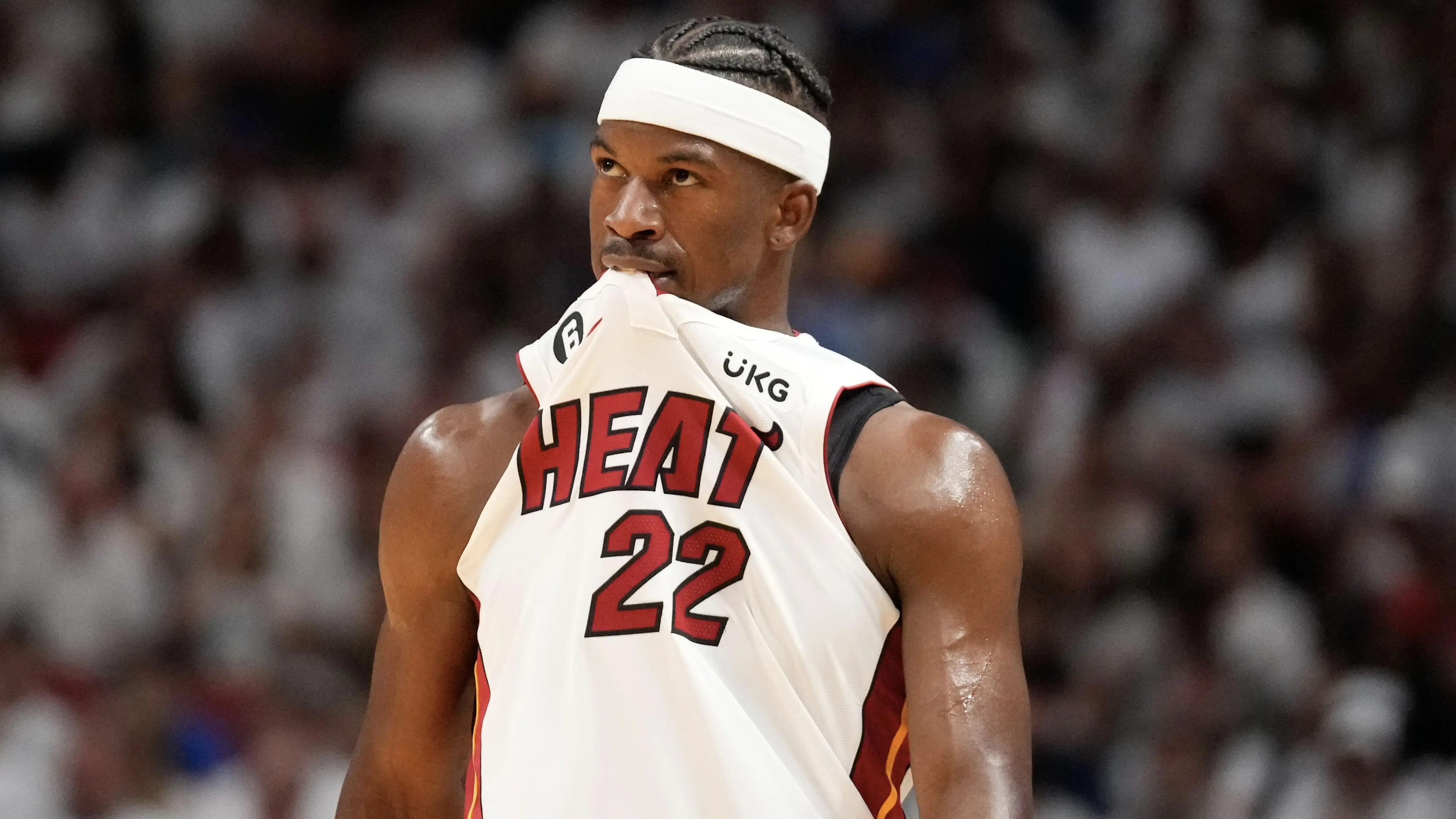 热火战胜小牛，巴特勒再度发挥出色