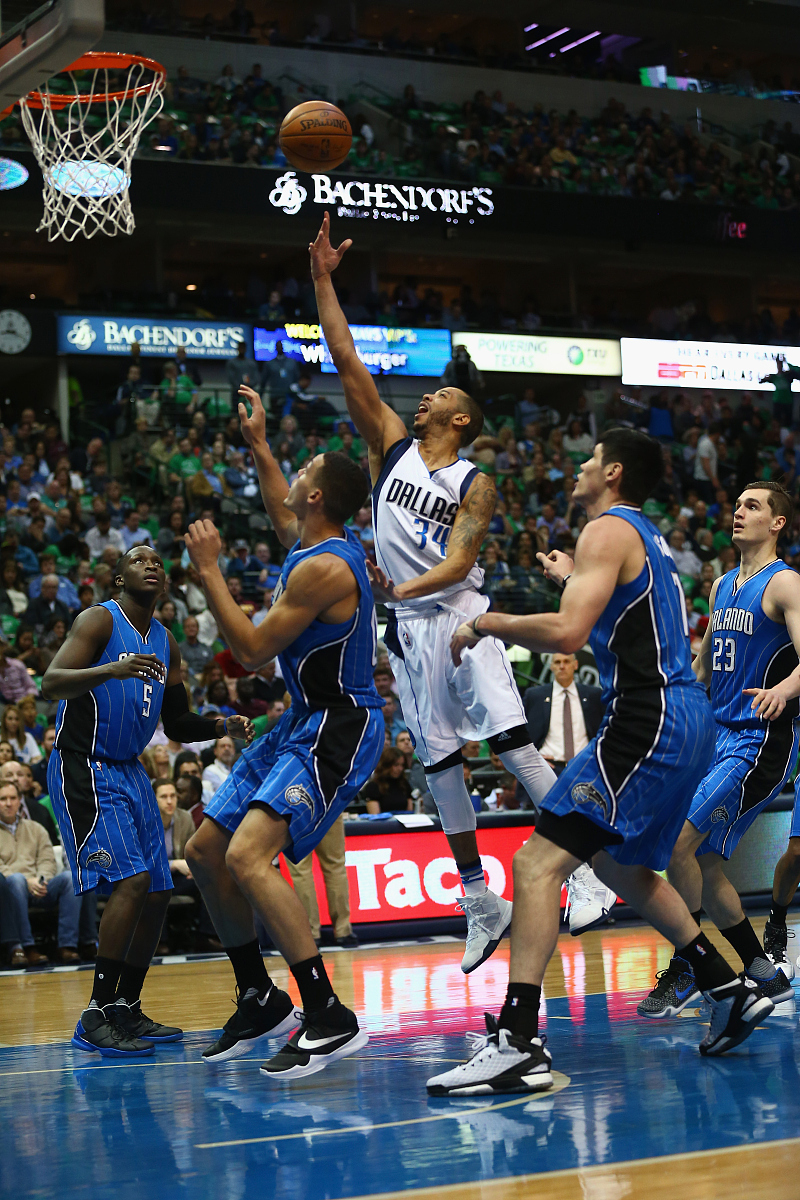 快船队外线火力全开，取得连胜纪录！的简单介绍